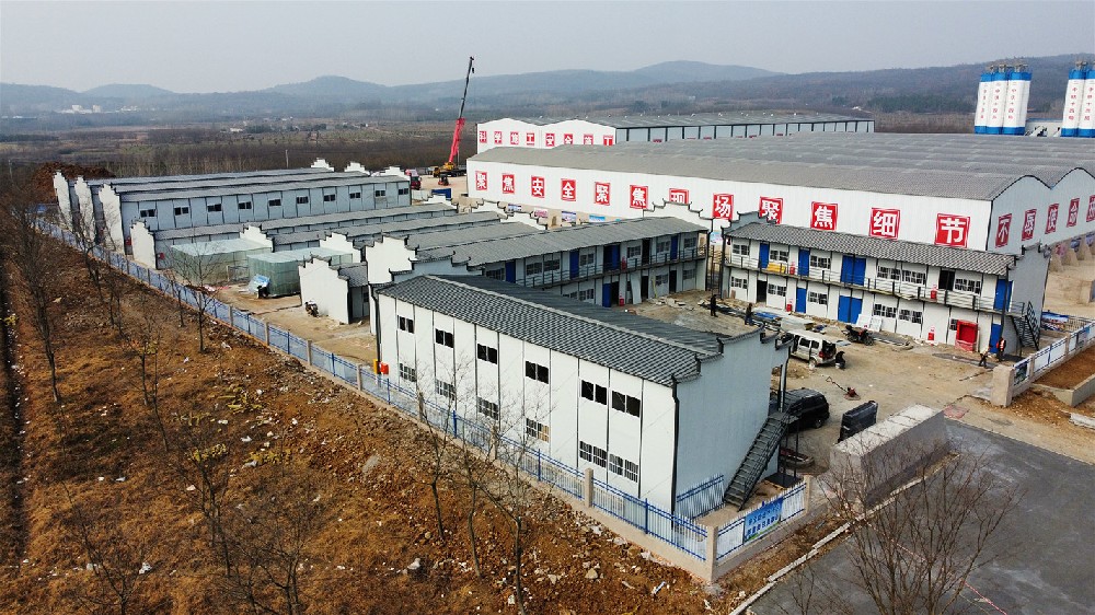 滬寧合高鐵安徽站項(xiàng)目徽派活動板房、鋼結(jié)構(gòu)料棚