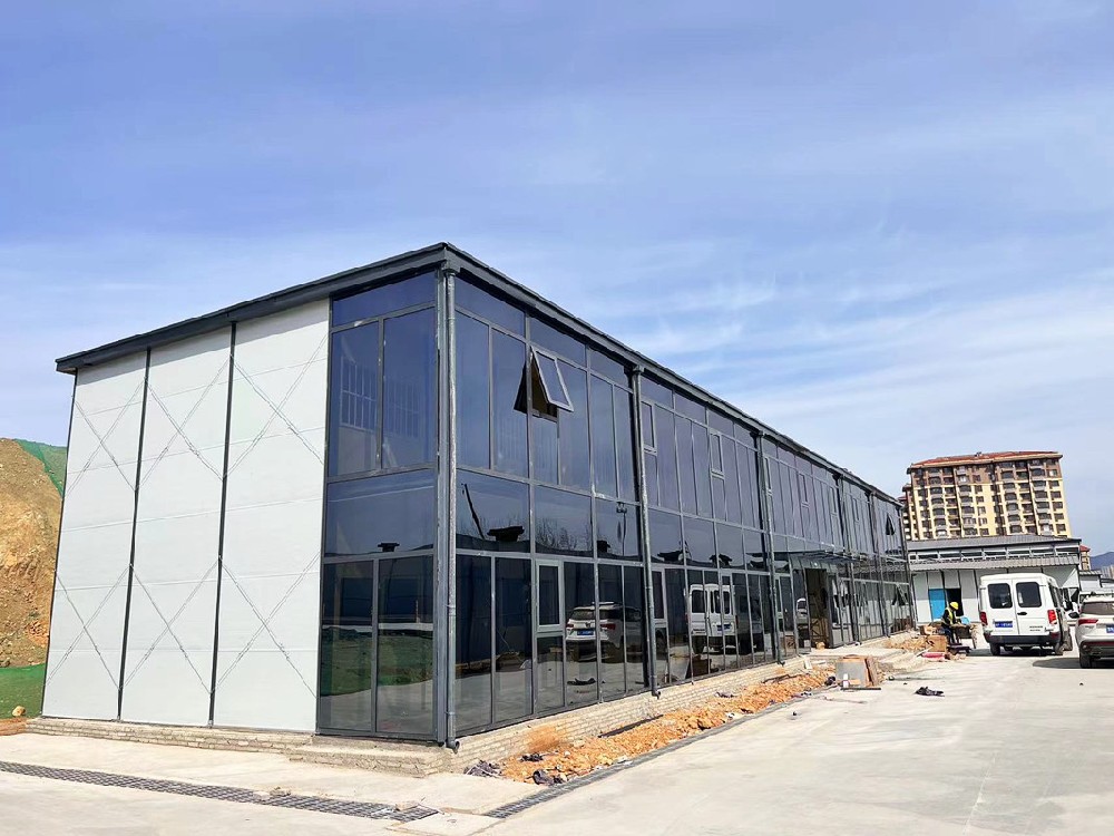 同力建設(shè)煙臺正大溪山林語活動板房項目